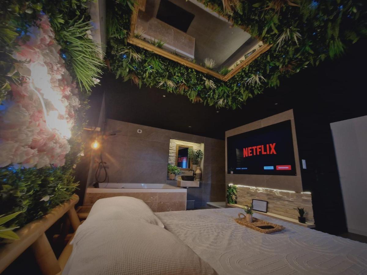 L'Experience Love Room Saint-Jean-Bonnefonds Eksteriør billede