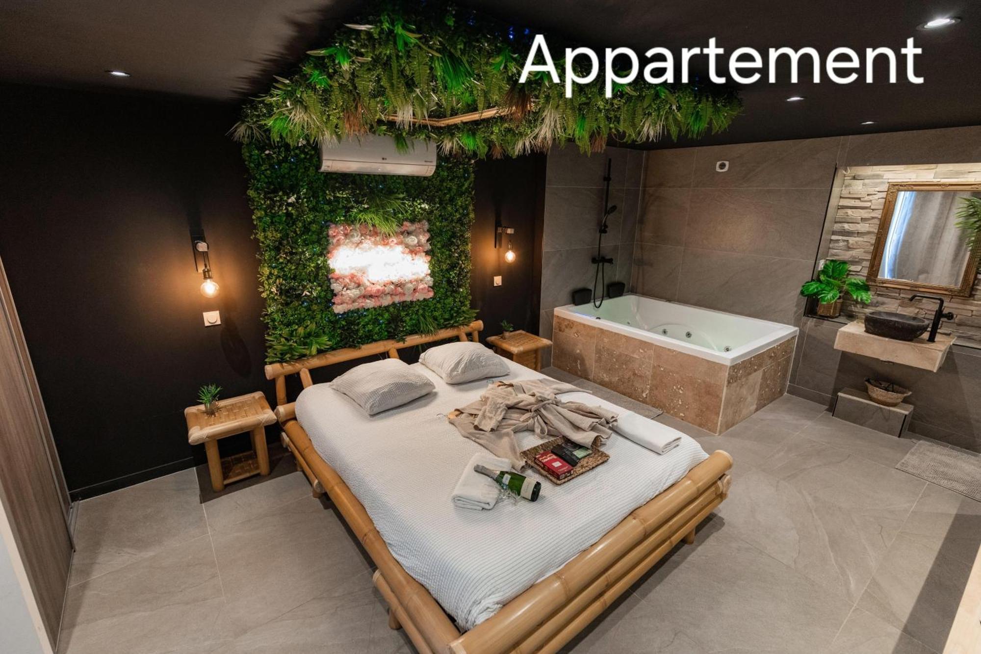 L'Experience Love Room Saint-Jean-Bonnefonds Eksteriør billede