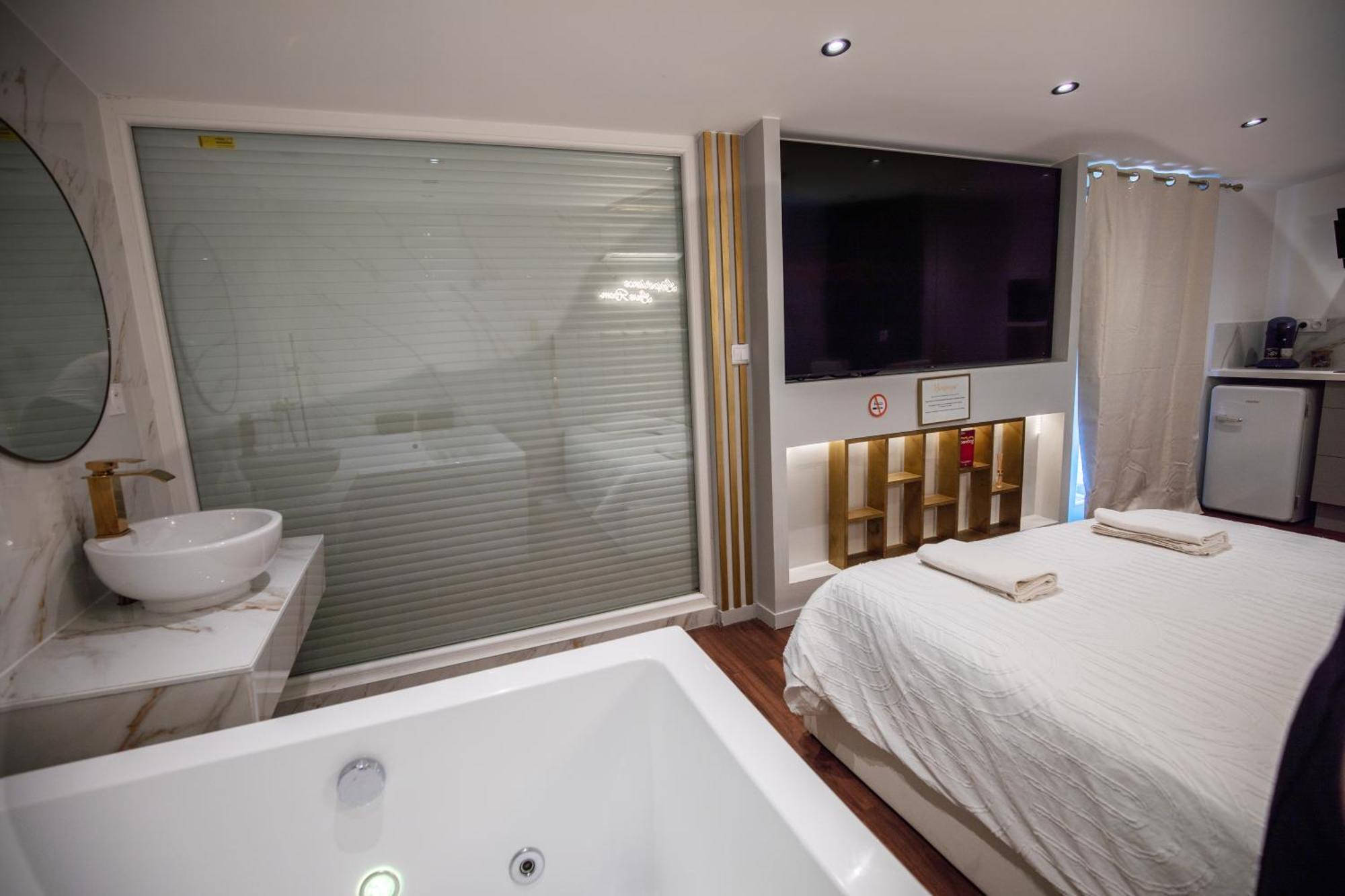L'Experience Love Room Saint-Jean-Bonnefonds Eksteriør billede