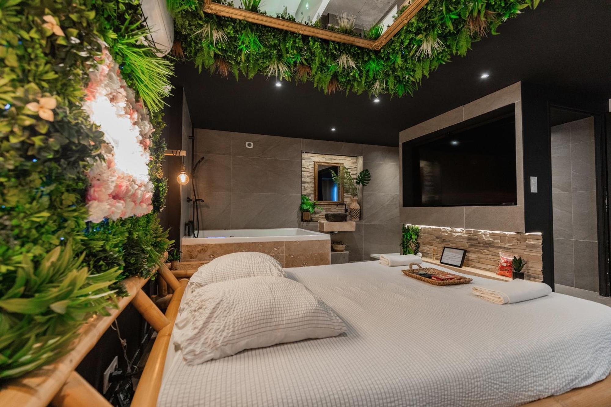 L'Experience Love Room Saint-Jean-Bonnefonds Eksteriør billede